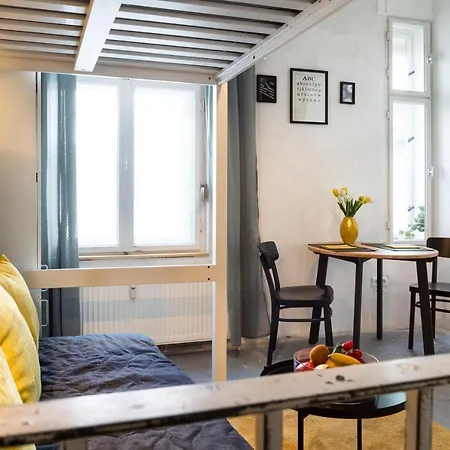 Apartment Shabby Chic +freshly Furnished +self Check-in *