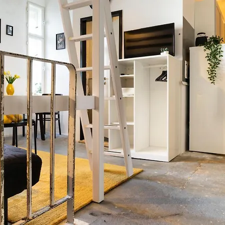 Shabby Chic +freshly Furnished +self Check-in * Berlin