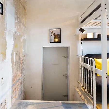 Apartment Shabby Chic +freshly Furnished +self Check-in *
